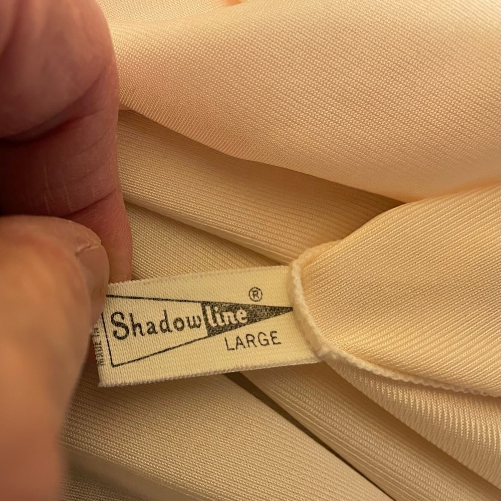 Vintage Shadowline Nightgown in Pale Pink Nylon Size Large - Picture 5 of 6